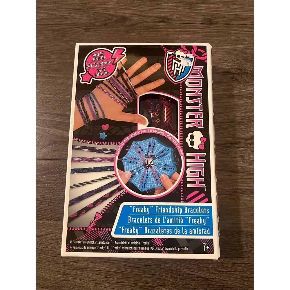 Monster High - Freaky Friendship Bracelets Kit Makes 12 Age 7+